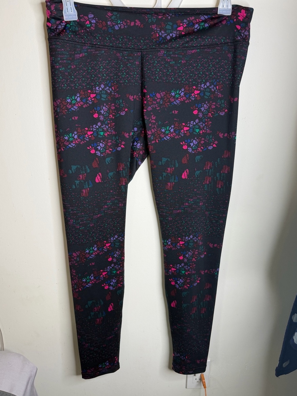 Steve Madden Black Floral & Jewel-Tone Print Leggings